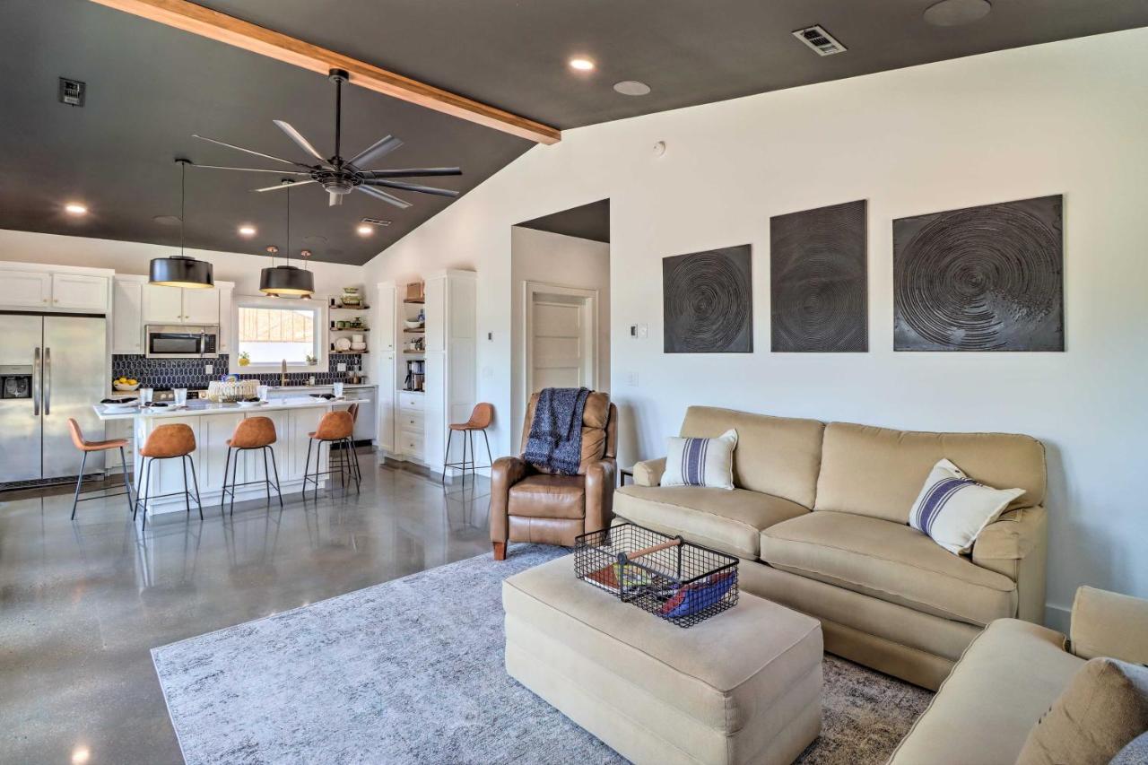 Modern Norfork House With Patio On White River! Eksteriør billede