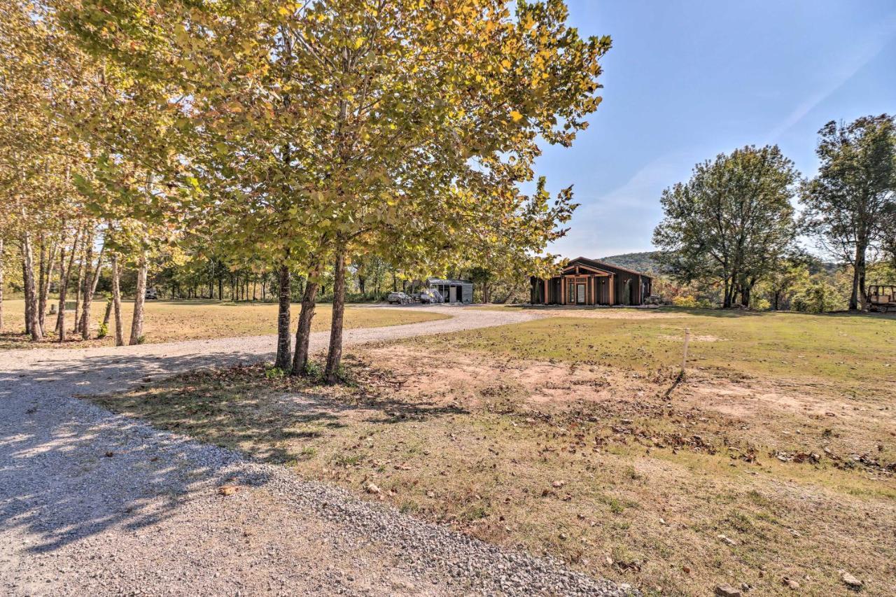 Modern Norfork House With Patio On White River! Eksteriør billede